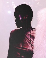 Fotografia di Moda stampata su Vetro. Tiratura Limitata / Dimensioni 50x70cm 