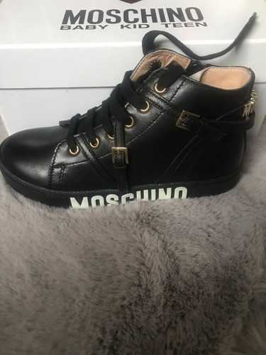 Nuove scarpe ginnastica - scarpe,