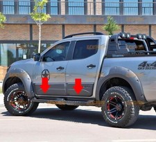 Poggiapiedi per Nissan Navara