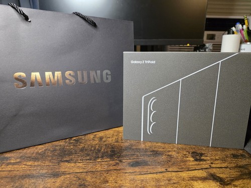 Samsung galaxy trifold - samsung,