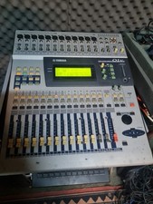 Yamaha 01V Digital Mixing Console Mixer Digitale 