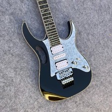 Chitarra elettrica nera