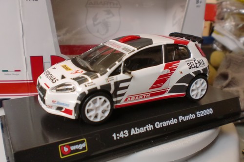 Burago fiat grande - 1/43,