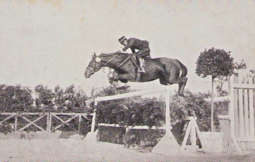Equitazione tenente giorgi - tenente, su