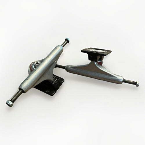 Coppia skateboard trucks - di,