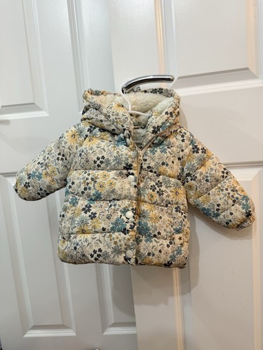Cappotto con cappuccio
