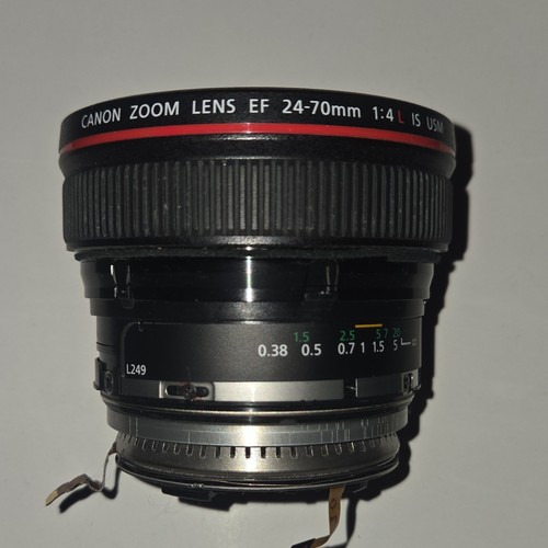 Canon 70mm l - 24-70mm, f/4