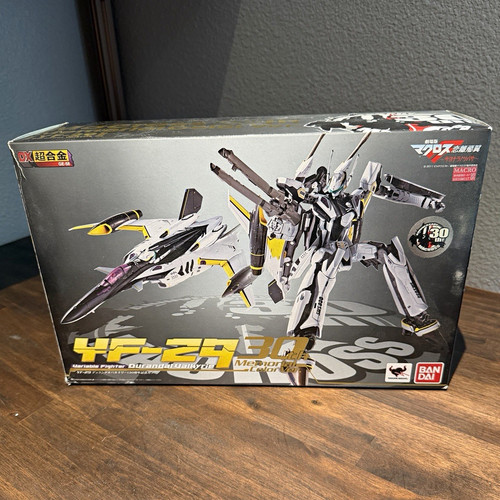 Bandai macross frontier - bandai, dx