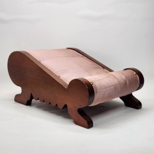 Antico sgabello gotta