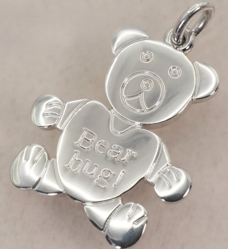 Collana con ciondolo - , abbraccio