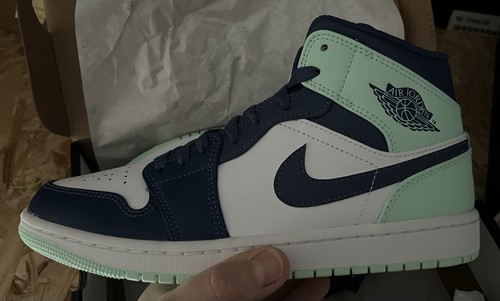 Nike air jordan - mid, |