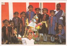 SCOUT - AGESCI - Fot.Jean Pierre Isbendjian - Le Coccinelle nel Bharat India