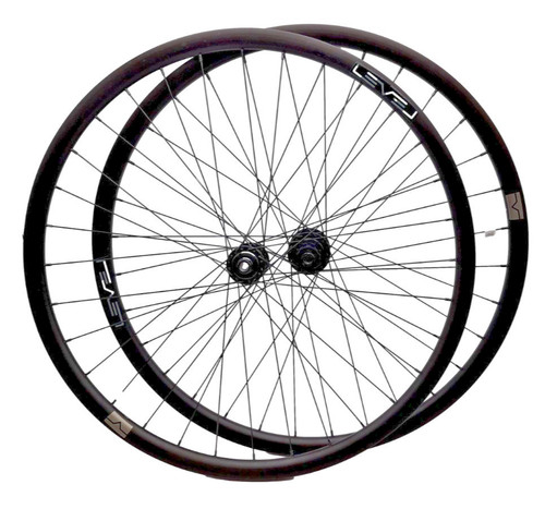 Livello 700c - , (622-21c)