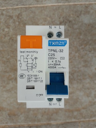 Interruttore magnetotermico - interruttore,