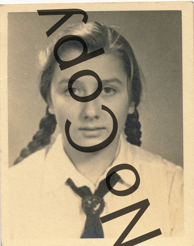 Foto wk2 giovane ragazza - -,