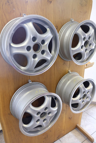 Cerchi lega porsche - in,