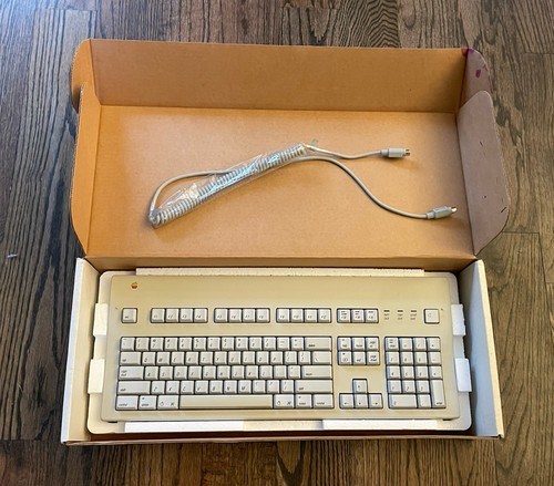 Apple extended keyboard box - keyboard, ii