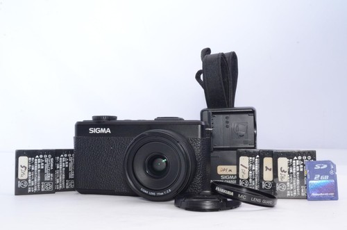 Fotocamera digitale compatta