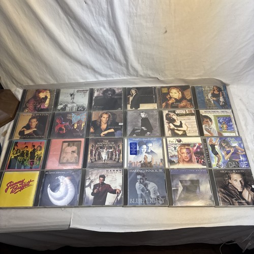 Lot mixed cd cds - of, 24