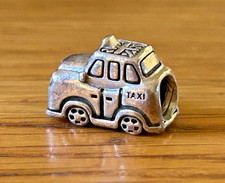 Charm/perla Pandora argento