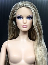 2011 La Sirena Barbie bambola