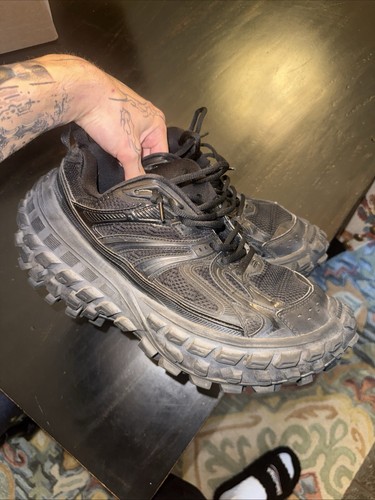Balenciaga defender bouncer - balenciaga,