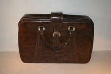 Valigia vintage in cuoio anni