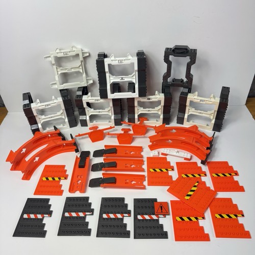 Hot wheels track - hot, builder