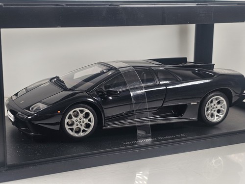 Autoart milenium 18 - milenium, 1:18