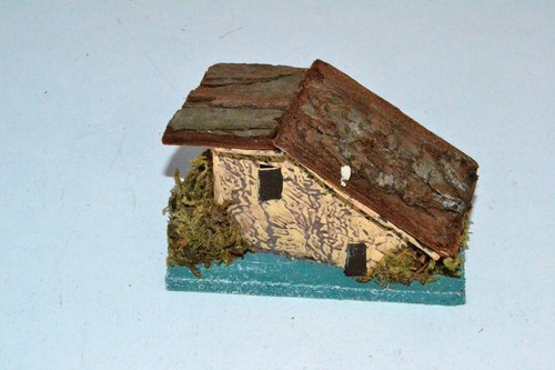 Vecchia casetta legno e - in,