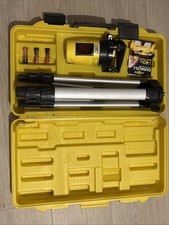 Livella laser autolivellante 360 gradi con treppiede 1,2 metri campo Lavoro 15m