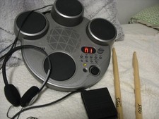 Yamaha YDD-40 Batteria Elettrica Percussioni e Pedale, Cuffie, Adattatore, Bastoncini