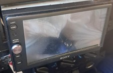 Sony XAV-AX100 da cruscotto