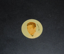 FIGURINA GETTONE METALLICO