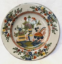 Antico Piatto in maiolica
