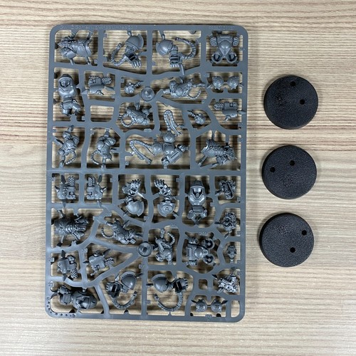 Space marines flamerstom - space,