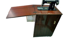macchina da cucire a pedale con mobiletto in legno VINTAGE ANNI 60