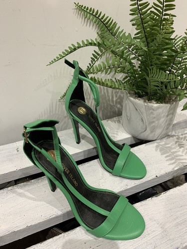 Nuove scarpe con tacco - nuove,