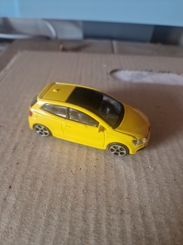 Burago golf gti 1 43e - ,