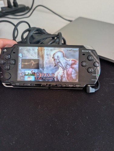 Sony psp 2000 slim lite - sony,
