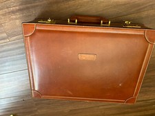 Valigia rigida in pelle