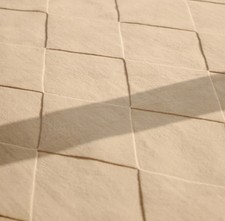Tappeto di lana trapuntato a