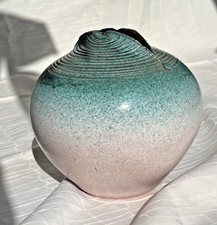 Particolare vaso in terracotta