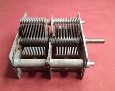 CONDENSATORE VARIABILE A 2