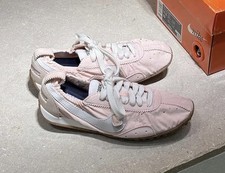 Scarpa Nike x Jacquemus Moon