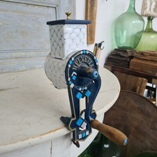 A2401 Antico macina mandorle |