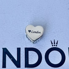 Autentico Charm Pandora