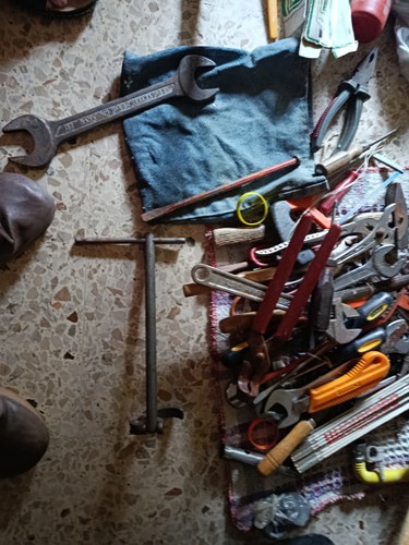 Attrezzi lavoro usati - da,