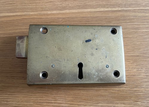 Antica serratura per porta