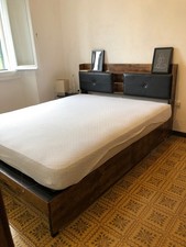 Letto matrimoniale aspetto vintage